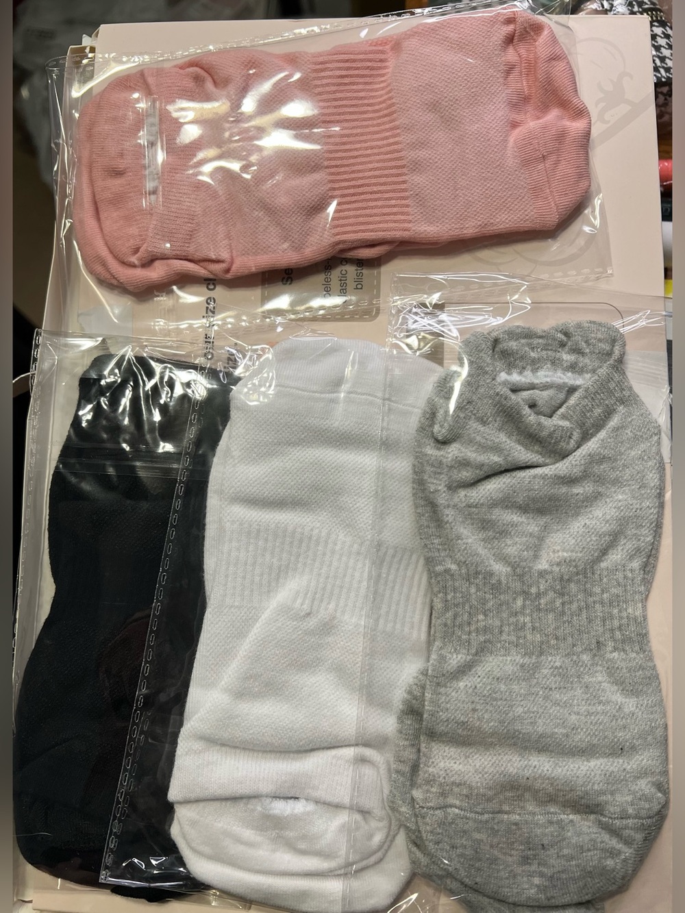 Non-Slip Yoga Socks 360° Silicone Grip – Variety Pack of 4 NWT - Picture 2 of 2